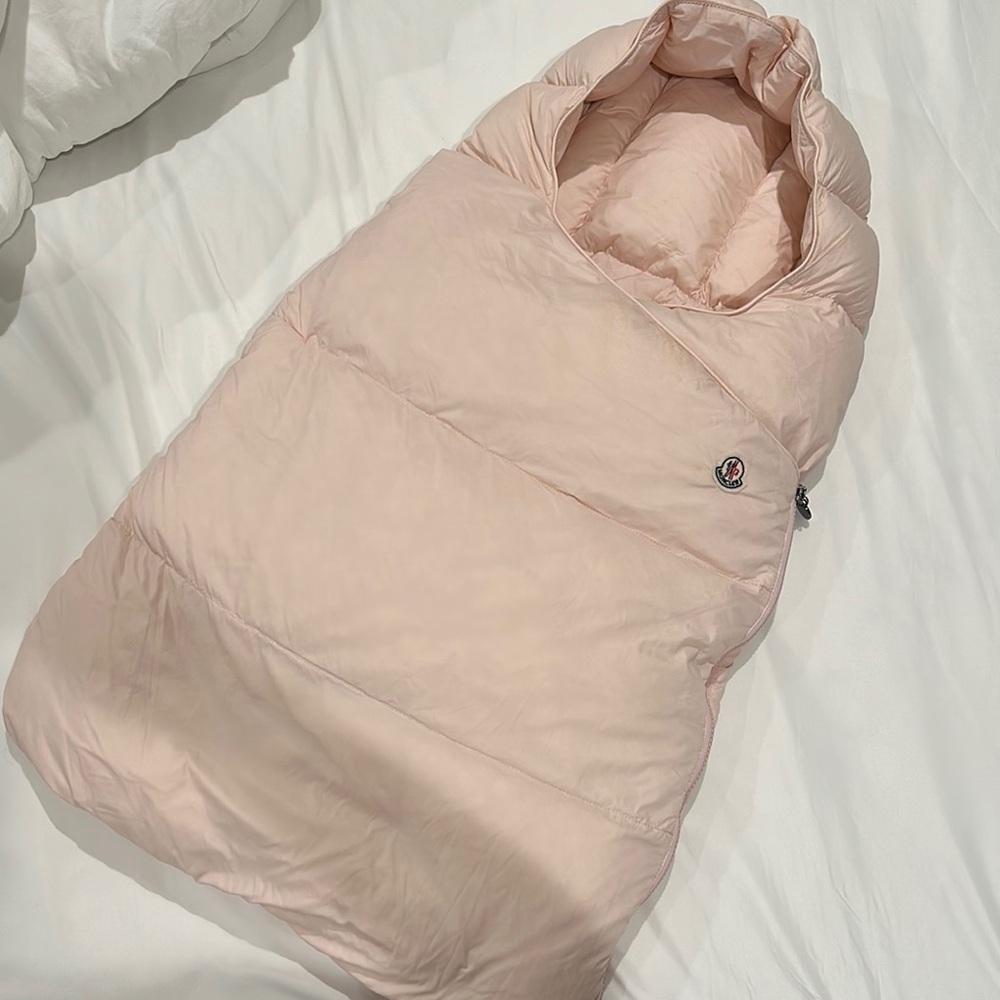 Moncler enfant baby nest